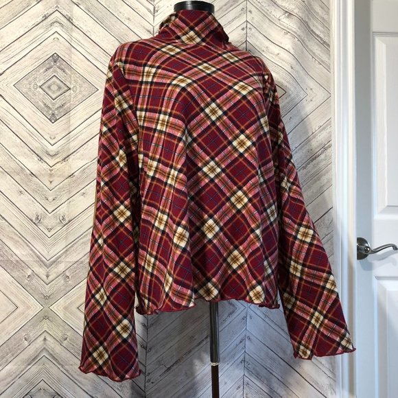 Umgee Tops - NWT UMgee L TARTAN plaid mock neck knit pullover